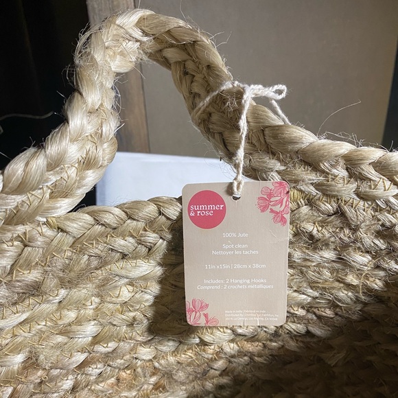 Summer & Rose hanging baskets - Picture 4 of 7